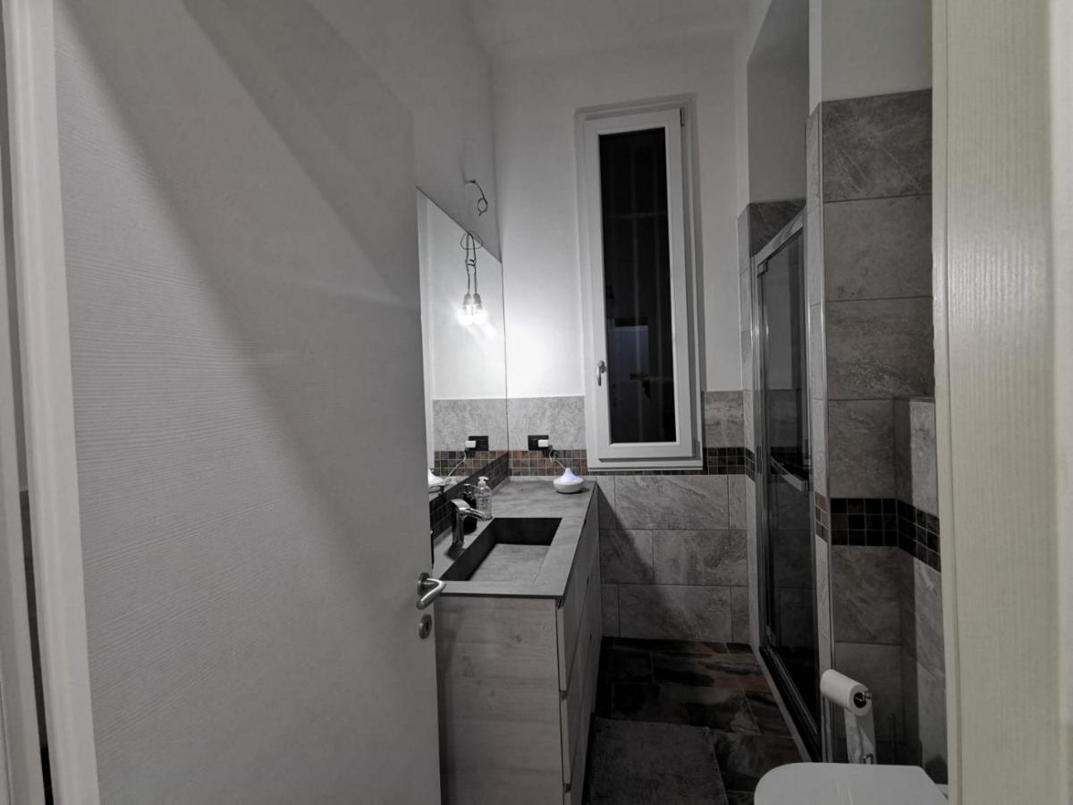 La Ex Di Nicholas Castel Maggiore Bagian luar foto